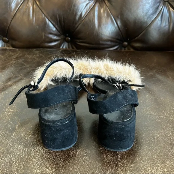 ✨4 for $60✨ Zara Black Heels with Tan Faux Fur Strap Size 36 - Picture 4 of 8